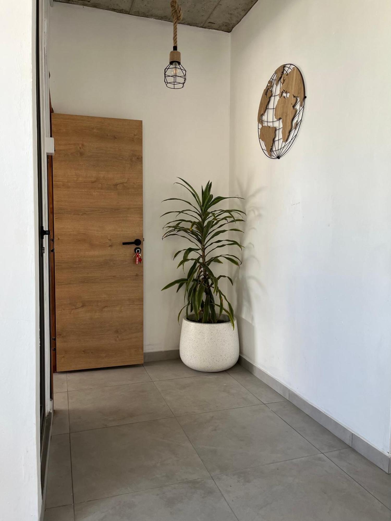Cosy 2 Bedrooms Apts In Pereybere -Seasons Break Apartment Pereybere Beach Екстер'єр фото