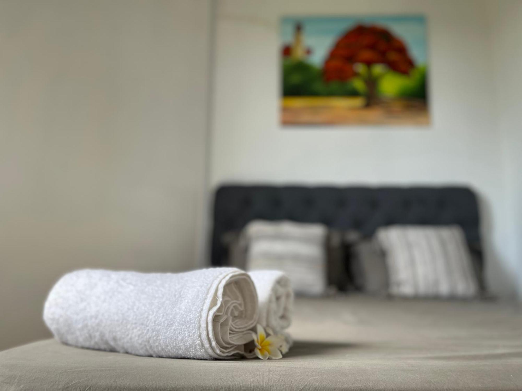 Cosy 2 Bedrooms Apts In Pereybere -Seasons Break Apartment Pereybere Beach Екстер'єр фото
