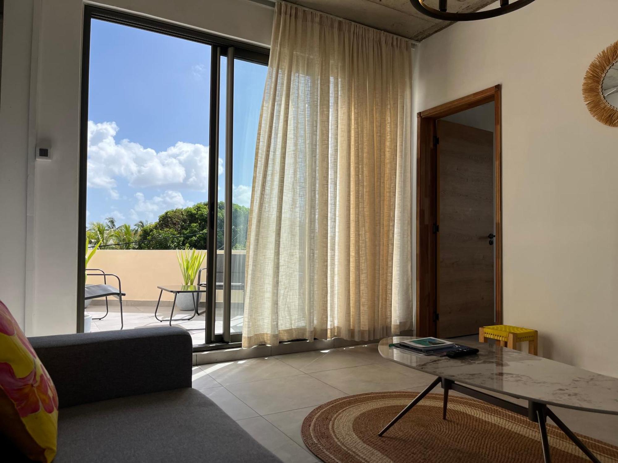 Cosy 2 Bedrooms Apts In Pereybere -Seasons Break Apartment Pereybere Beach Екстер'єр фото