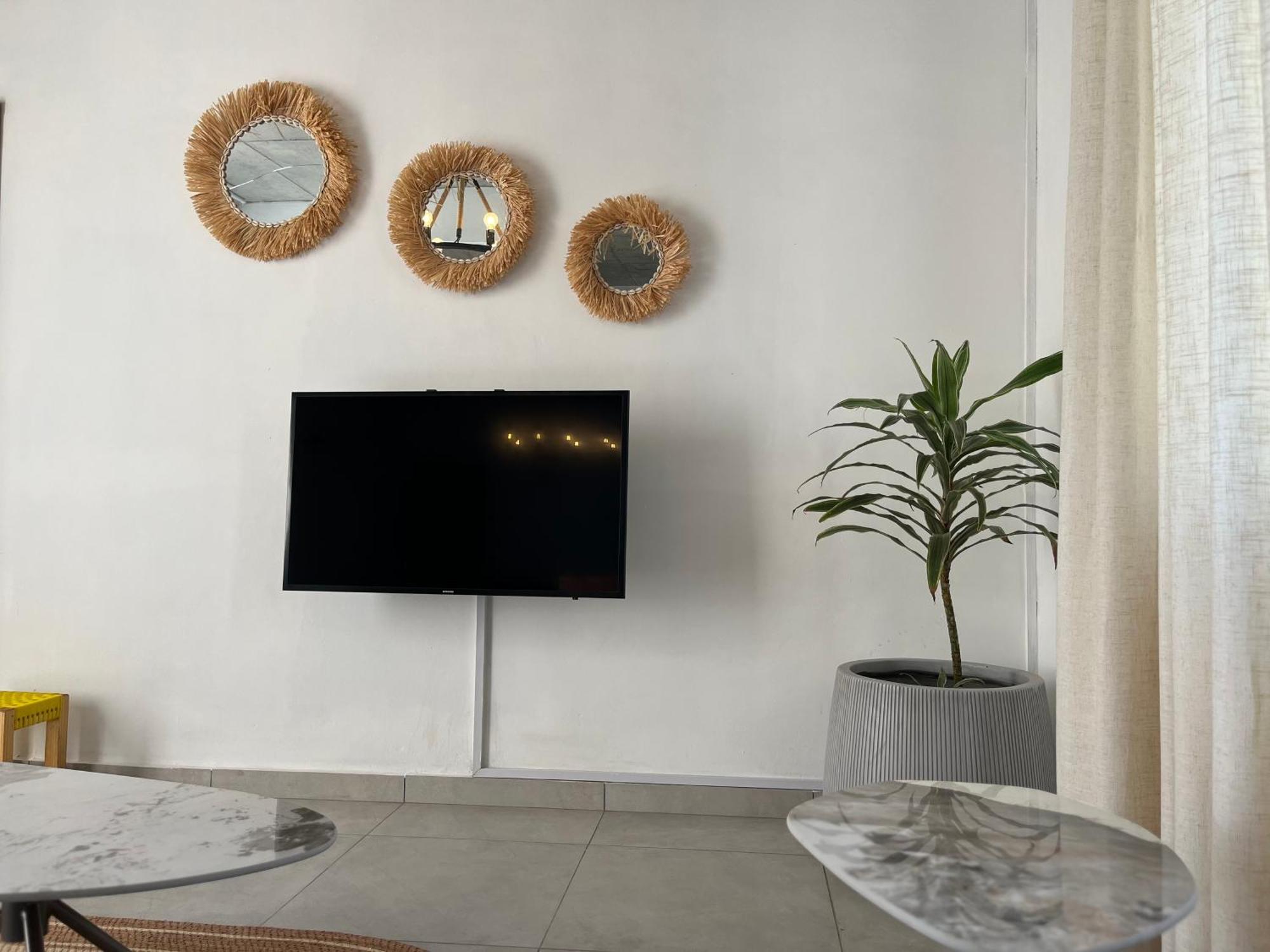 Cosy 2 Bedrooms Apts In Pereybere -Seasons Break Apartment Pereybere Beach Екстер'єр фото
